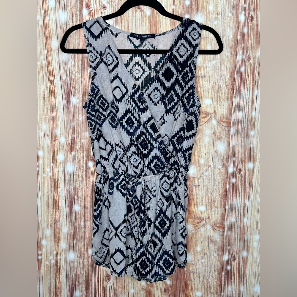 One Clothing Tribal Print Romper Size Small Like New